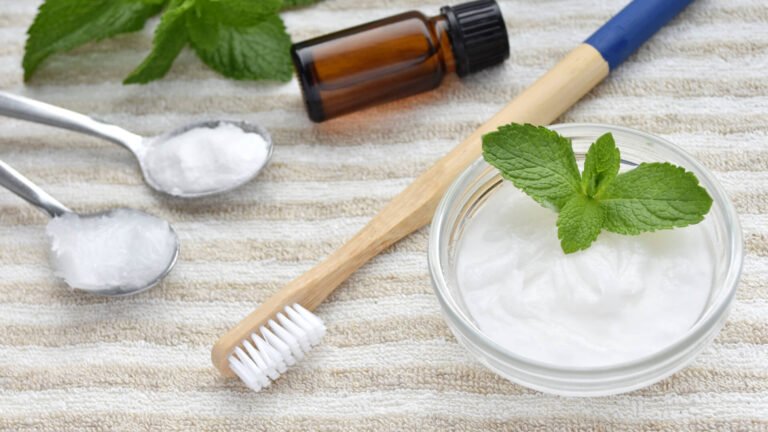 ingredientes naturales para hacer pasta dental