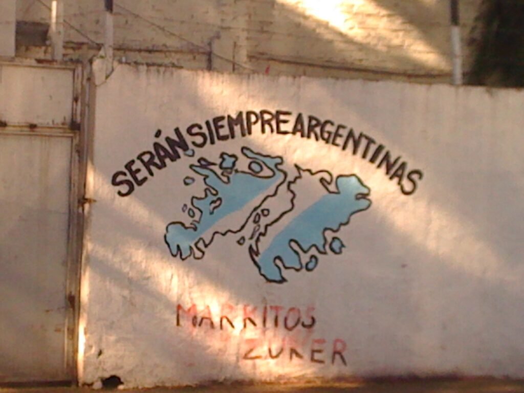 Qué casos reales de trata de personas han ocurrido en Argentina 1 mapa de argentina con siluetas humanas